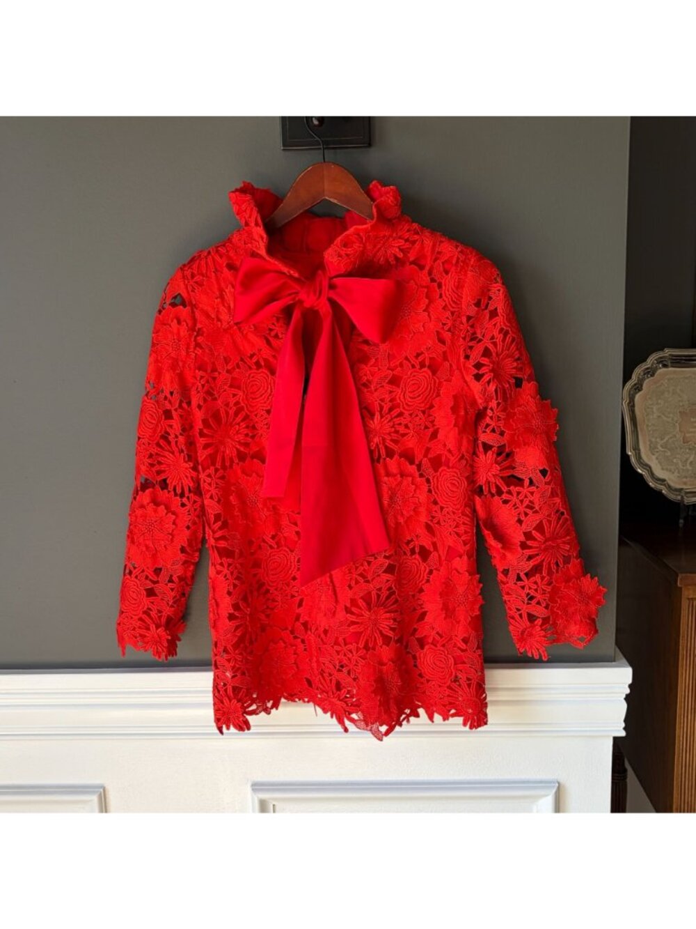 NWT Tuckernuck Guipure Lace Faye Top Blouse Bow Back Red 3/4 Sleeves Size XS - Picture 9 of 14
